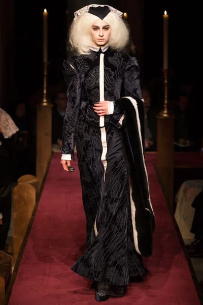 Look 20